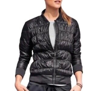 Athleta white goose down bomber puffer jacket women’s size Xs